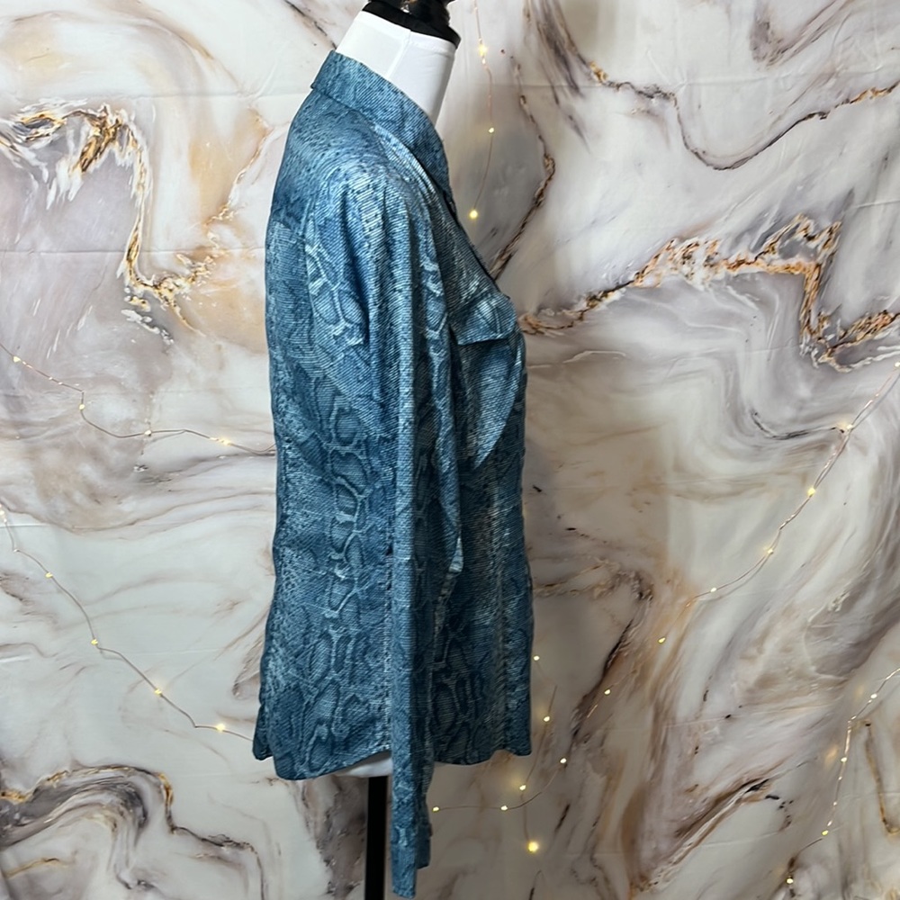 Michael Kors Long Sleeve Collared Button Up Snakeskin Blue Size S - Picture 4 of 12